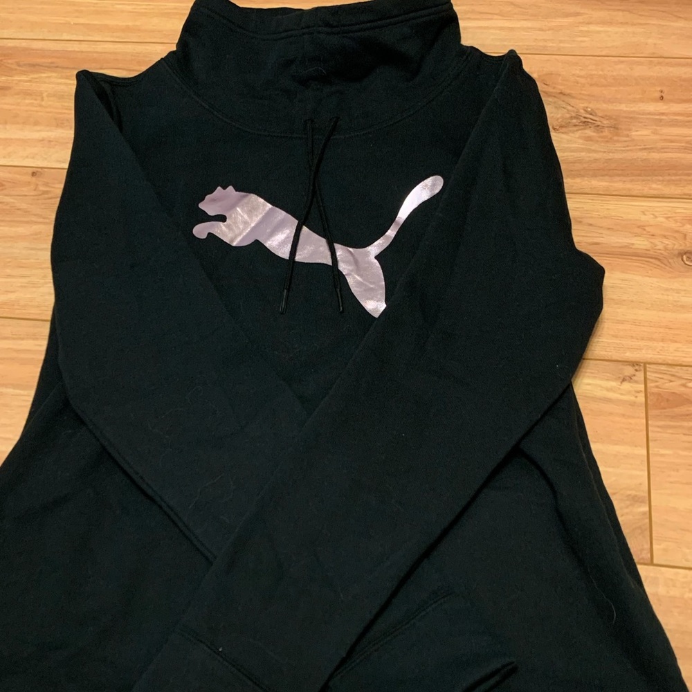Puma mock neck XL sweatshirt